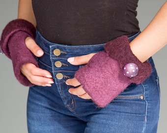 Wool felted fingerless gloves with large button