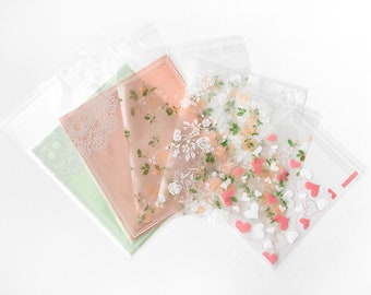 Pretty Decorative Treat Gift Bags with Lace Flowers Roses Hearts Pink Mint Lovely Girly Cute Delicate Plastic Resealable Self-Sealing Wrap