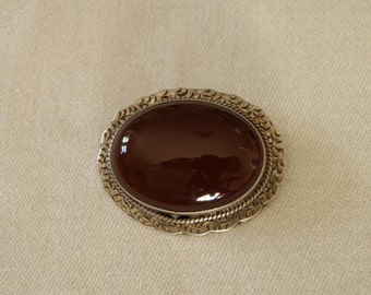 Vintage Sterling Silver Carnelian Oval Pin