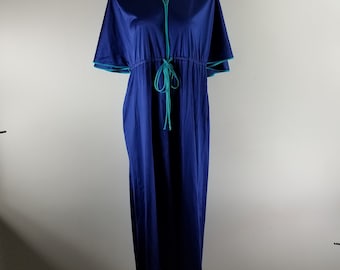 Vanity Fair Flutter Sleeve Nightgown Womens S M