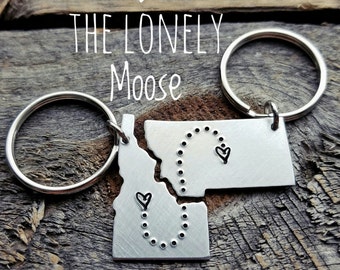 Long distance relationship gift Boyfriend gift BFF gift Going away gift USA keychain State Keychain Girlfriend Gift Deployment gift