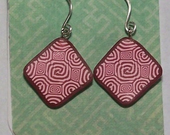 Red and Pink Spiral Geometric Design Lightweight Polymer Clay Earrings by Carol Wilson of Je t'adorn