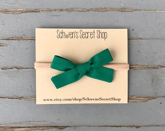 Emerald green bow, baby girl headband, hand tied bow, nylon headband, baby girl bow, school girl bow, baby bow headband, baby hair bow