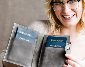 Leather Family Passport Cover... Carries 4 Passports ... Multiple Passport Wallet