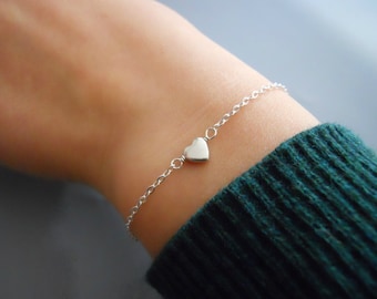 Silver Heart Bracelet, Delicate Sterling Silver Heart Bracelet, Dainty Heart Bracelet, Thin Silver Bracelet, Everyday Silver Bracelet, #546