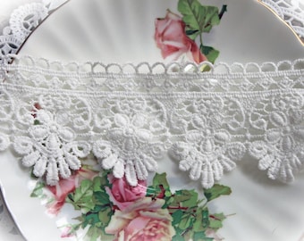 Reneabouquets Trim- 2 1/4 Inch Wide Sweet Daisy Lace , Embroidery, Venice , Bridal, Costume Design, Lace Applique, Crafting