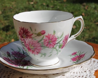 ROYAL VALE Teacup and Saucer Set