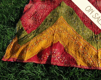 SITARA - Indian red saree KANTHA coverlet / twin hippie bedding bohemian bedspread / THROW curtains tablecloth blanket