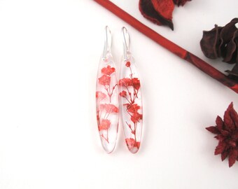 Flower dangle Earrings red Babys breath, Pressed Flower, Resin jewelry, Botanical Earrings, Plant earrings, Nature jewelry