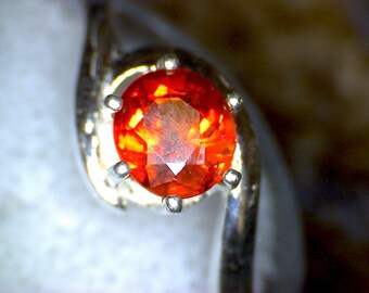 Stunning Color Change Spessartite Garnet Ring