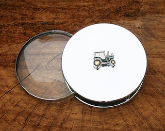 Green Tractor Design Portable Nickle Plated Magnifying Reading Glass Desktop Tractor Gift