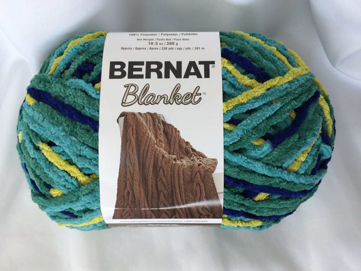 Dorset 10806 Bernat Blanket Yarn Big 10.5 oz Skein UPC
