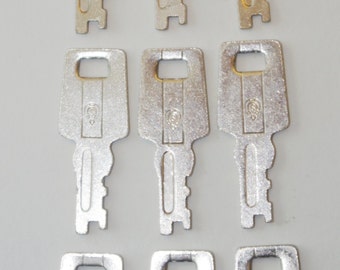 Vintage Key Lot: 9 Small Silver Jewelry Supplies, Steampunk, Etc.