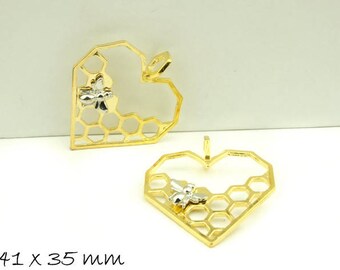 Pendant bee on honeycomb 4.1 x 3.5 cm