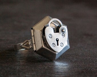Poison Ring Locket - Silver Heart Hexagon Secret Compartment