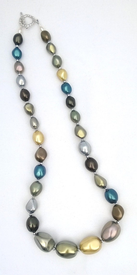 Graduated Shell Necklace, Shell Necklace, Silver Necklace, Turquoise Necklace, Multi-Color Necklace,