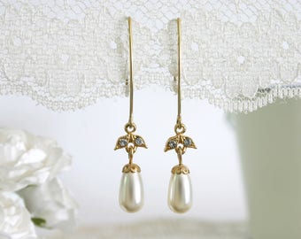 Drop pearl earrings, Dangle pearl earrings, Dangling pearl earrings, Pearl bridesmaid earrings, Pearl earrings tear drop