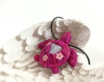Turtle pendant with Chalcedony Crystal, Crystal Pendant, Sea turtle, Chalcedony, Turtle necklace