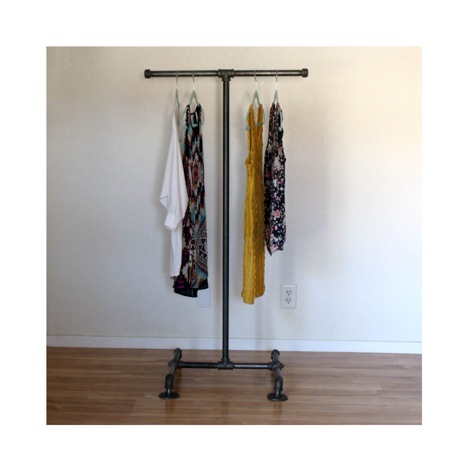 Industrial Clothing Rack T Stand Pipe Retail Display
