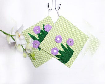 Green potholders Cooking gift green Kitchen gift Green gift for sister gift Country kitchen st patricks day Kitchen pot holders Easter gift