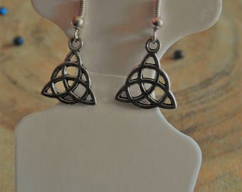 Celtic Earring of Antique Silver
