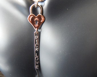 Pick Love - Padlock & LockPick Necklace