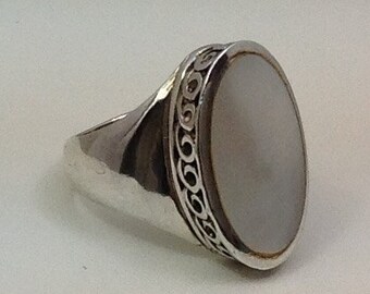 Mother of Pearl Sterling silver ring