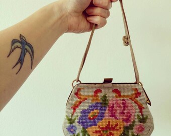 vintage 1940s Petit Point purse tapestry floral bag