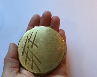 Vintage Stratton Gold Tone Design Powder Compact from the 1970s Round Compact