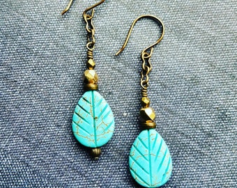 antique brass turquoise czech leaf earrings//antique brass and turquoise dangle earrings//antique brass czech earrings
