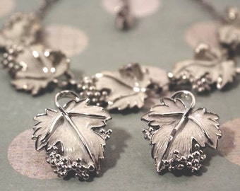 Sarah Coventry Whispering Leaves Necklace and Clip Earrings - Vintage 1959