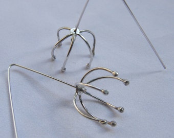 Silver wire earrings "daddy-long-legs"