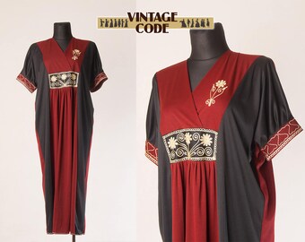 Black Red embroidered caftan kaftan dress / Womans oversized maxi caftan dress Lounge wear Home dress / Size Large XL Plus