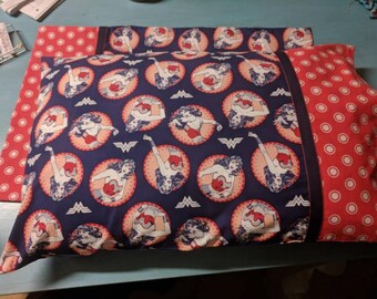 Wonder Woman Standard Pillowcase Set