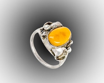 Egg Yolk Baltic amber sterling ring size 8 1/4