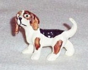 Vintage Miniature Beagle Figurine, Mini Beagle Figure, Miniature Hound Dog, Collectible Dog