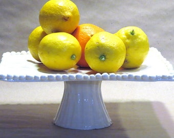 Ceramic White Beaded Edge Cake Stand