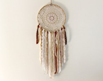 Dream Catcher, Large Dreamcatcher, Doily Dream Catcher, Wedding Dreamcatcher, Boho Dream Catcher, Bohemian Decor, Feather Wall Hanging, Lace