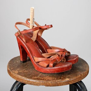 MONMOIRA Wood Heel Slipper Women's Vintage Square Toe Narrow Band High Heel Sandals