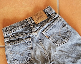 Dark Wash Levis 550s Kids Size 10
