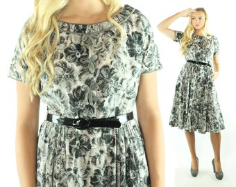 Vintage 50s Floral Day Dress Gray White Short Sleeves Full Skirt 1950s Medium M Pinup Rockabilly