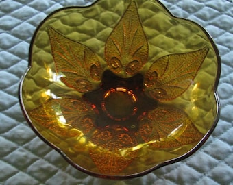 Amber Glass Bowl with Scalloped Edges