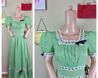 Vintage 30s 40s Sheer Green Ribbons Embroidered Swiss Dot Full Sweep Dress XS