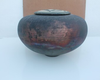 Vintage Studio Pottery Decorative Vessel.