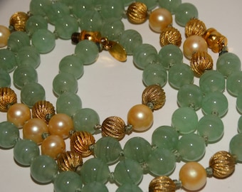 Vintage Les Bernard Glass And Faux Pearl Beaded Necklace.