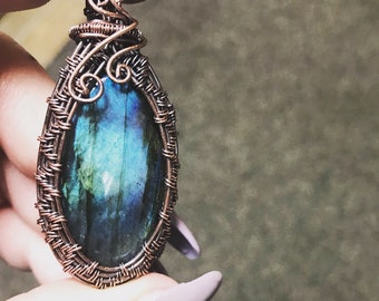 Labradorite Wire Weaved Pendant