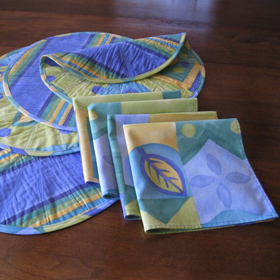 Quilted placemats round placemats blue yellow