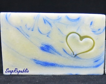 SoapRepublic 'Heart' 20x20mm Acrylic Soap Stamp / Cookie Stamp / Clay Stamp