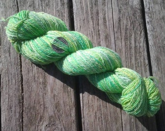 RIBBIT RIBBIT, Hand spun, hand dyed, wool yarn