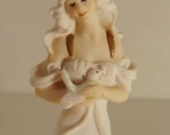 Vintage Highly Collectible Authentic GIUSEPPE ARMANI FIGURINE Lady With Doves